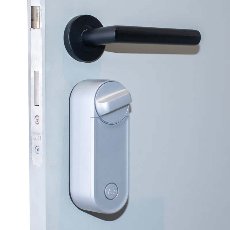 Yale Linus L2 Serrure de porte intelligente argent Compatible Ajax