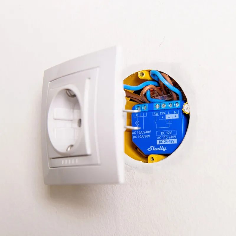 Shelly Plus 1 – Relais connecté Wi-Fi à contact sec